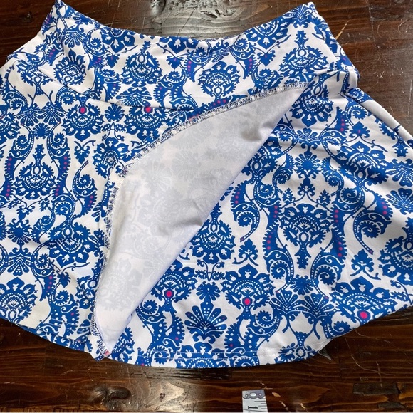 We1Fit excellent condition skort A-line shape size XL in Damask pattern pockets - Picture 5 of 10